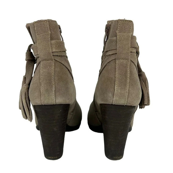 Very Volatile Suede Leather Zip Boots Womens US Size 7 Tassels 3.5" Heel Beige - Picture 6 of 9